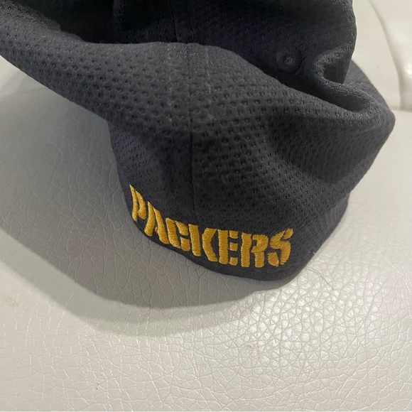 New Era bundle of Green Bay packers Green and Gray Hats Aaron Rodger size medium - Picture 9 of 13